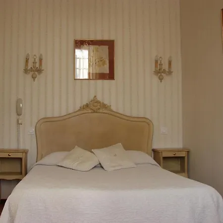 Le Siècle Hotel 2*